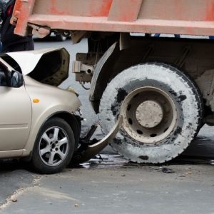תאונת דרכים משאית